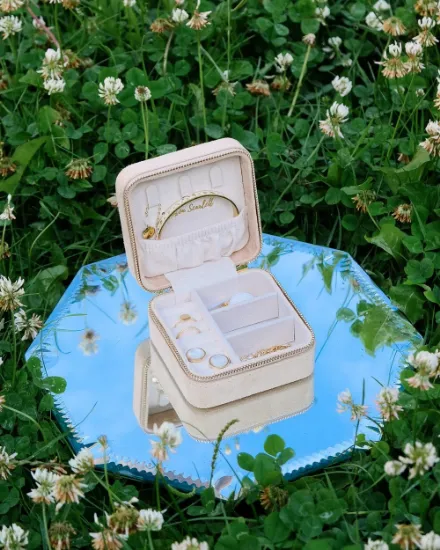 Immagine di Portagioie Corinne Maison Scarlett Beige